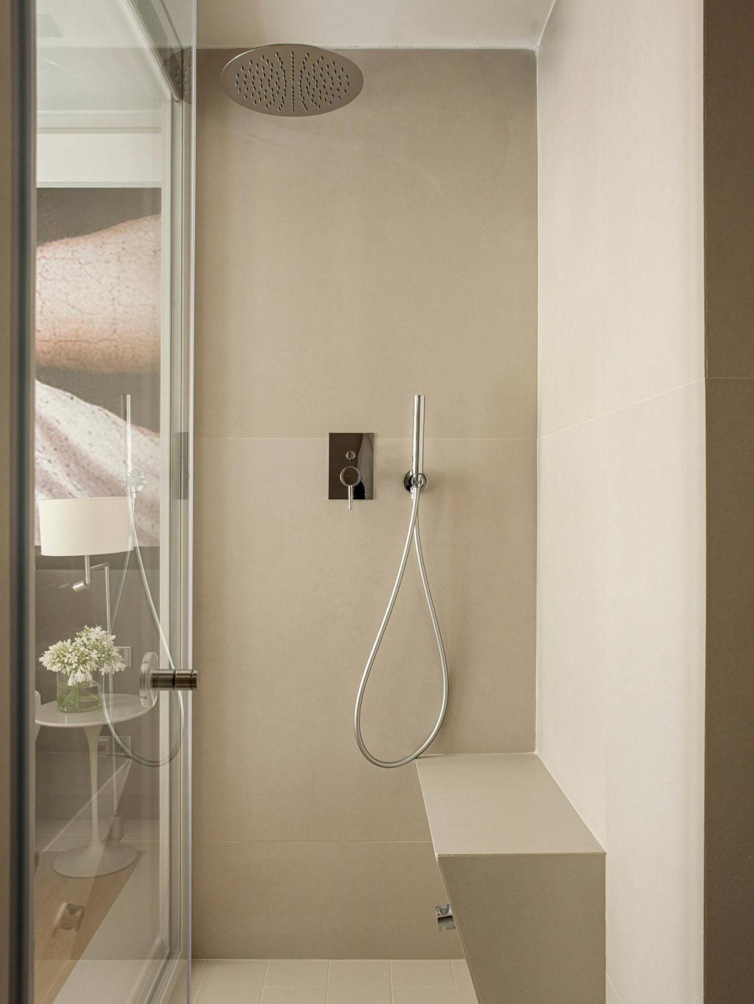 Two-Bedroom Master Suite Spa Access