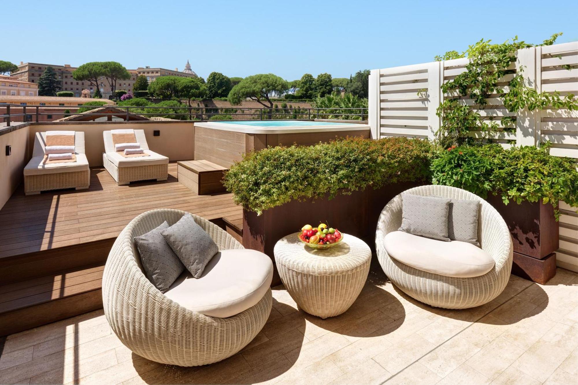 Renaissance Suite Spa Access